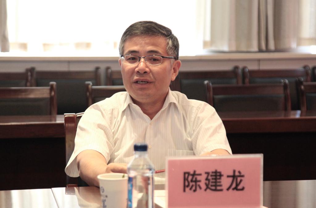 陈建龙先生就推进校企合作与新蒲京官网进行了深入交流