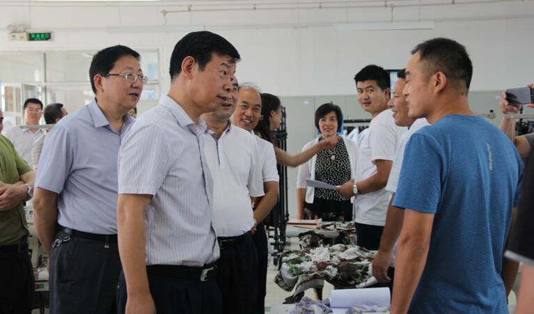 高涛董事长一行看望正在新蒲京官网接受培训的益秦集团培训班学员